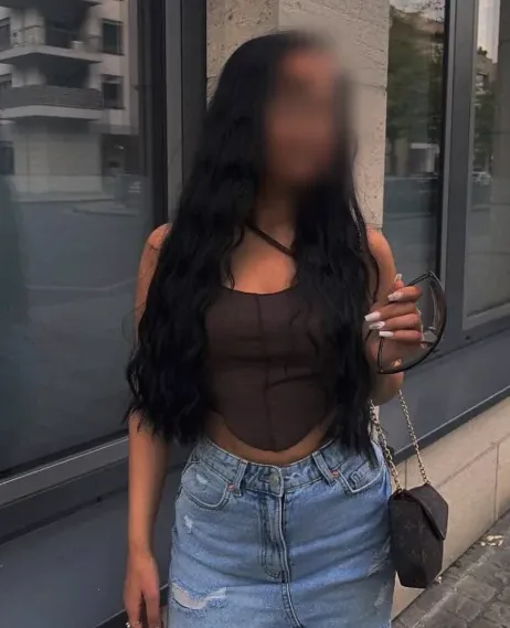 Britt, 19