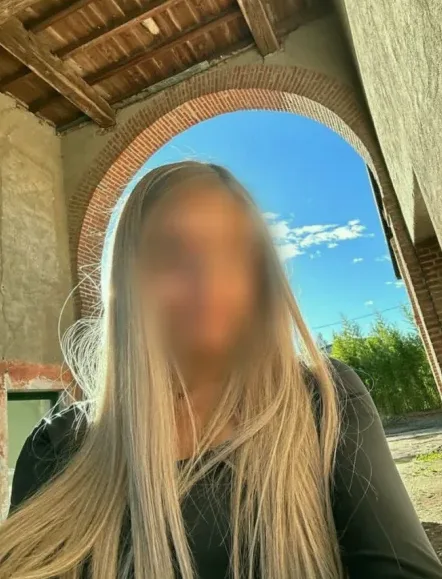 Chantal, 28