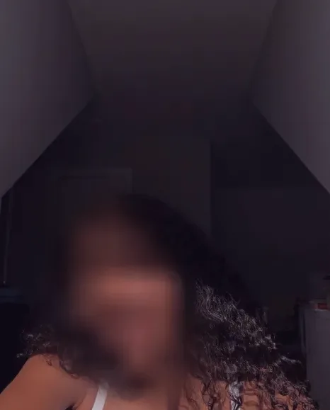 Elin, 20