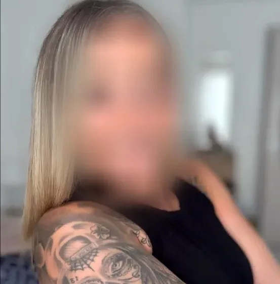 Elin, 36