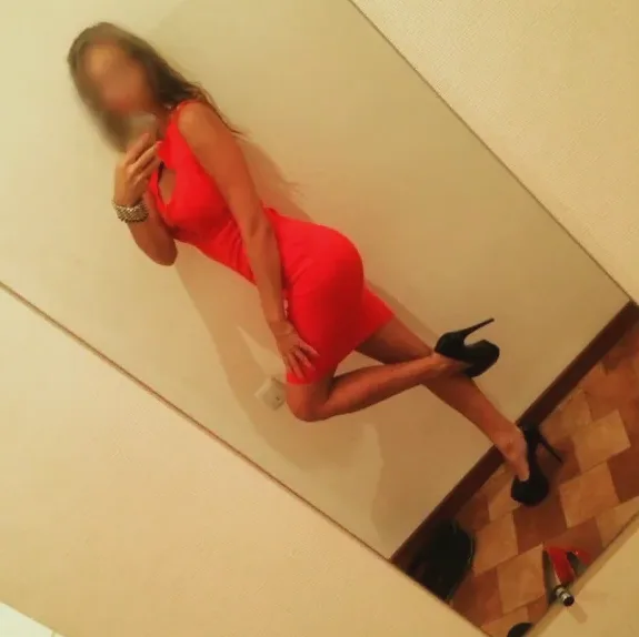 Fenna, 28