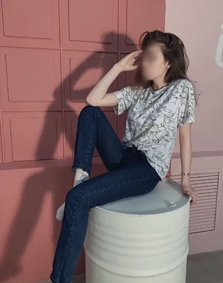 Fleur, 21