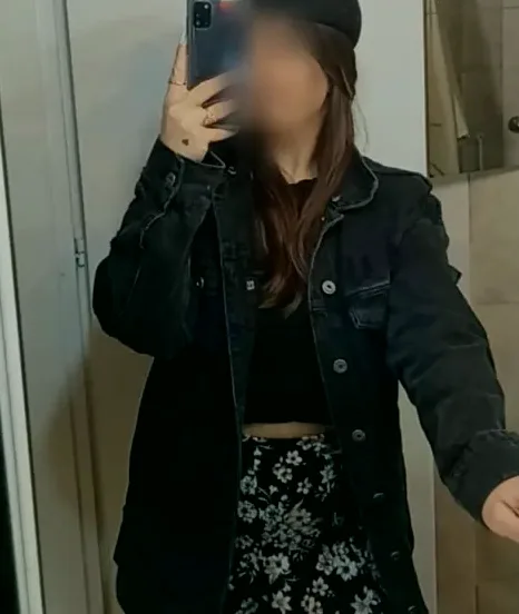 Karin, 29