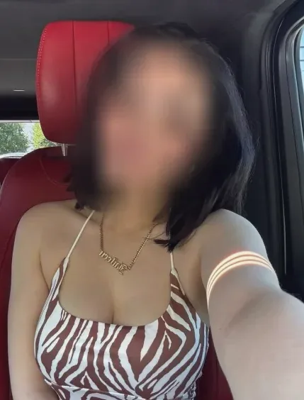 Kim, 27