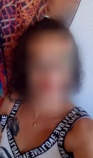 Naima, 40