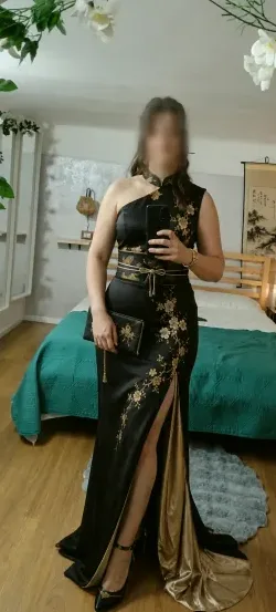 Sara, 18