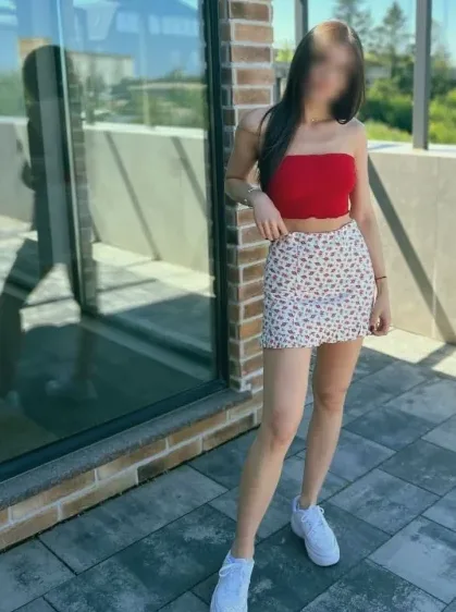 Tess, 28